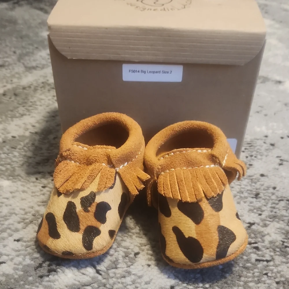 Kids Leopard Print Fringe Moccasin Shoes - Tan